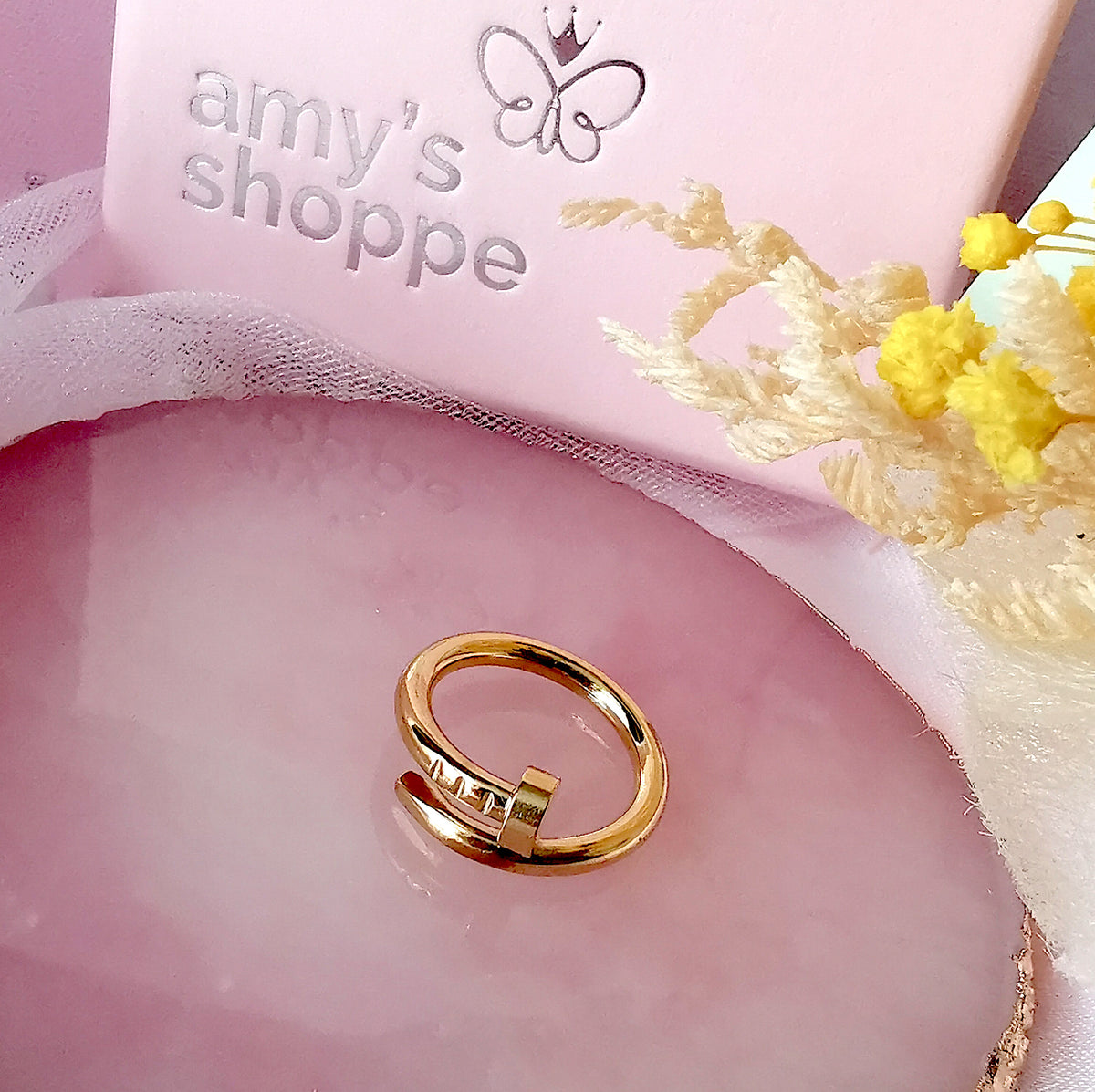 Sandy nail ring Amysshoppe