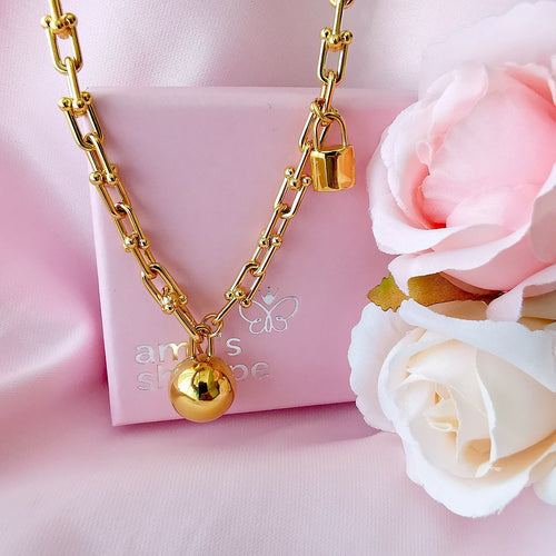 Kendall necklace with pendants - Amysshoppe.com