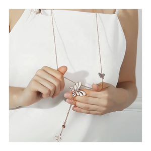 Mariposa necklace